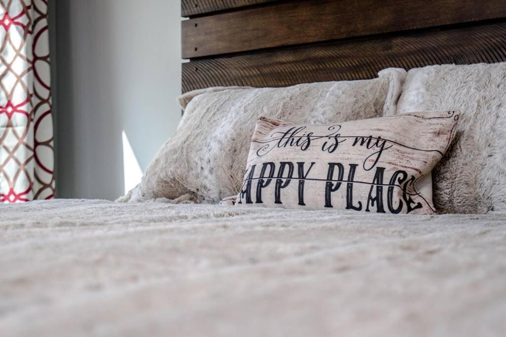 My Happy Place-Games, Lakeside, & Scenery Views ฮอตสปริงส์ ภายนอก รูปภาพ